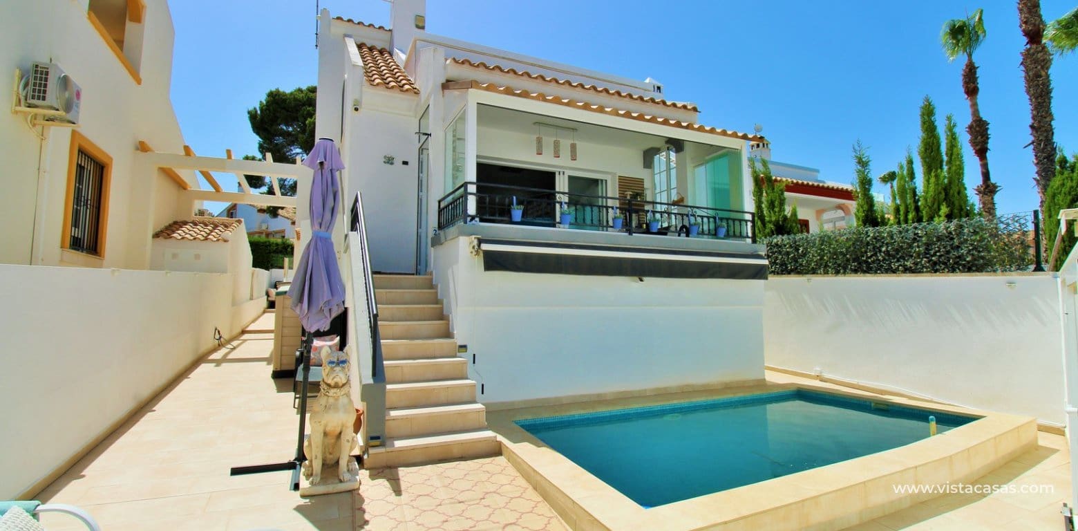 3 Zimmer Villa zu verkaufen in Villamartin mit Pool - 424.900 € (Ref: 9923088)