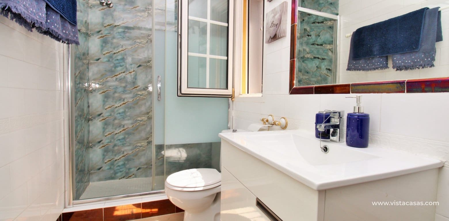 3 Zimmer Villa zu verkaufen in Villamartin mit Pool - 424.900 € (Ref: 9923088)