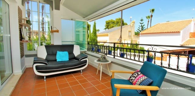 3 soveværelse Villa til salg i Villamartin, Orihuela med swimmingpool - € 424.900 (Ref: 9923088)