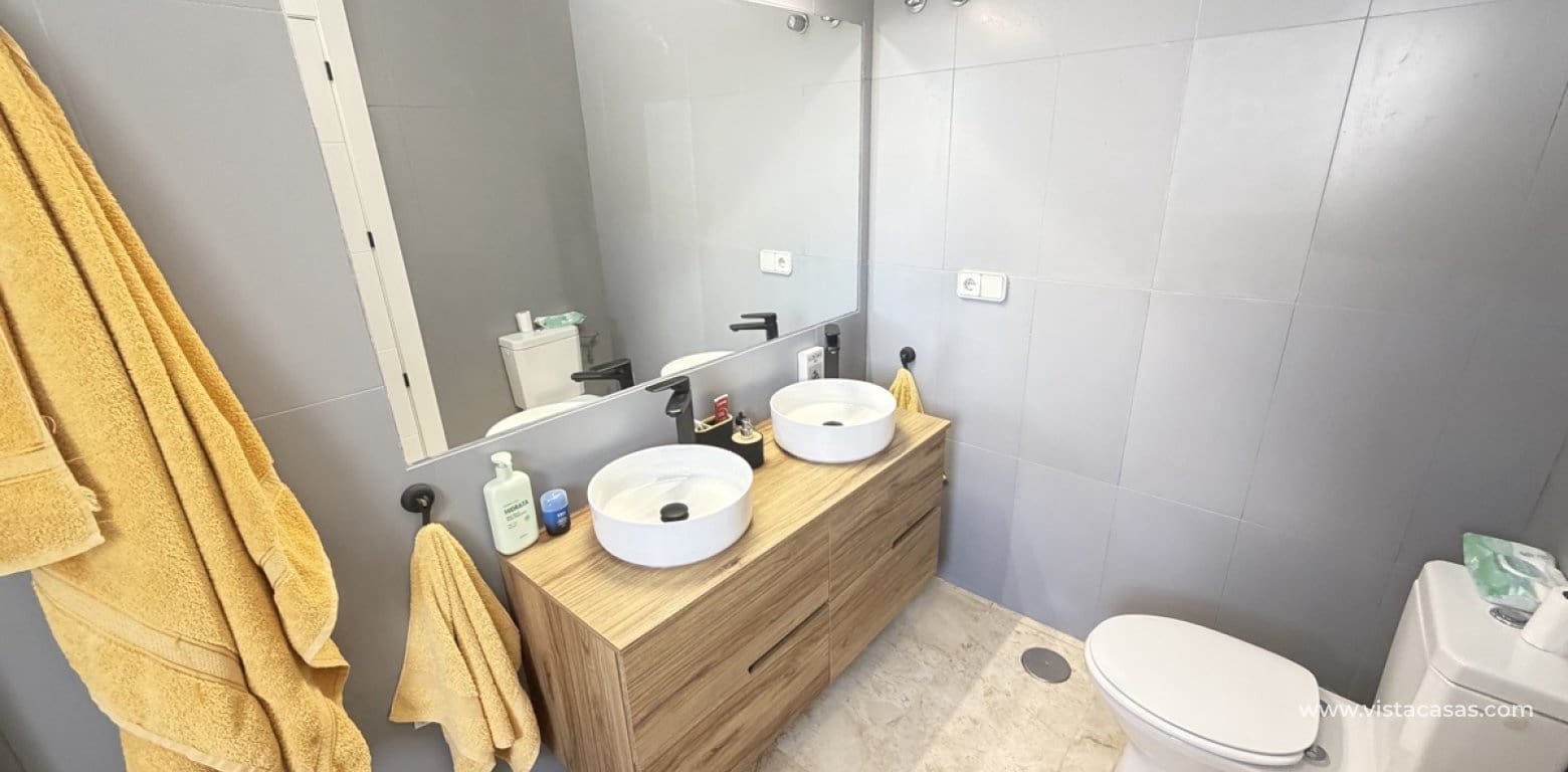 3 bedroom Villa for sale in Villamartin - € 419,995 (Ref: 9928069)
