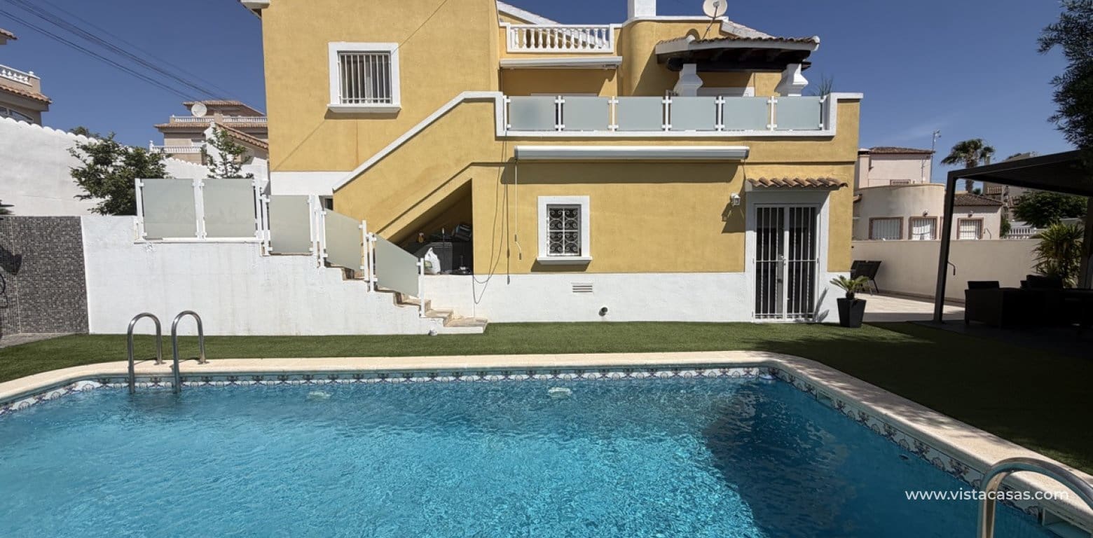 3 bedroom Villa for sale in Villamartin - € 419,995 (Ref: 9928069)