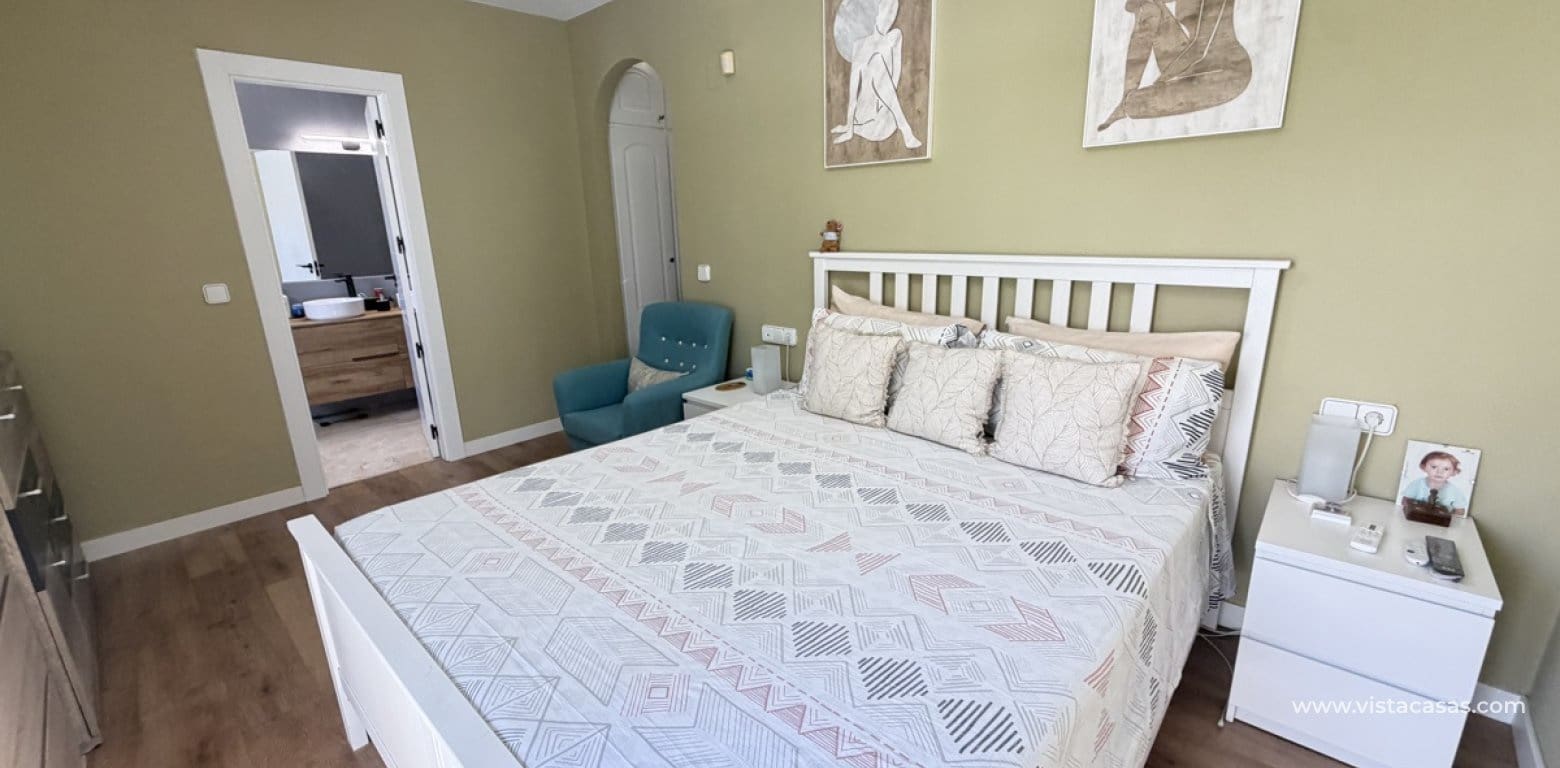 3 bedroom Villa for sale in Villamartin - € 419,995 (Ref: 9928069)