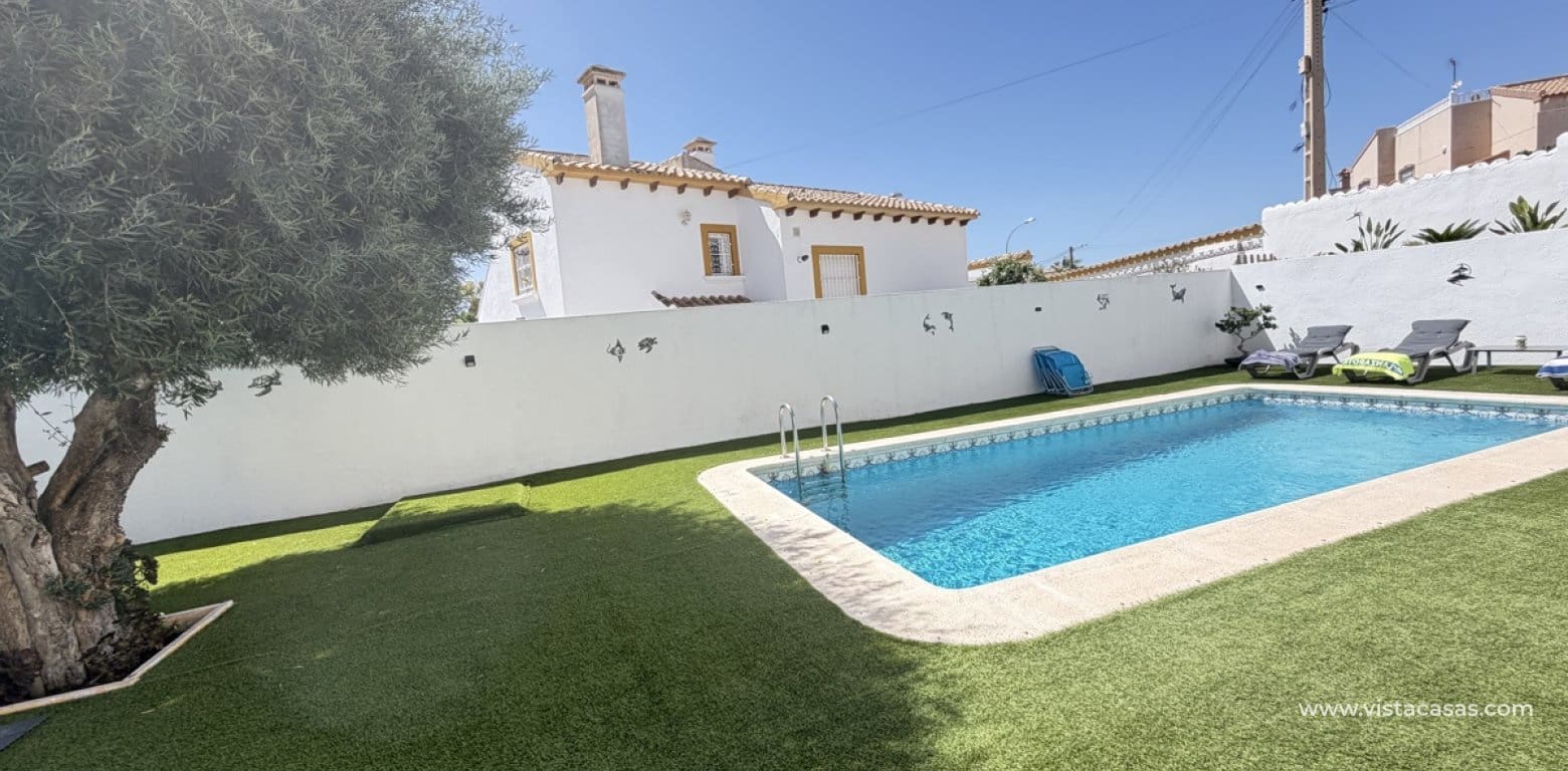 3 bedroom Villa for sale in Villamartin - € 419,995 (Ref: 9928069)