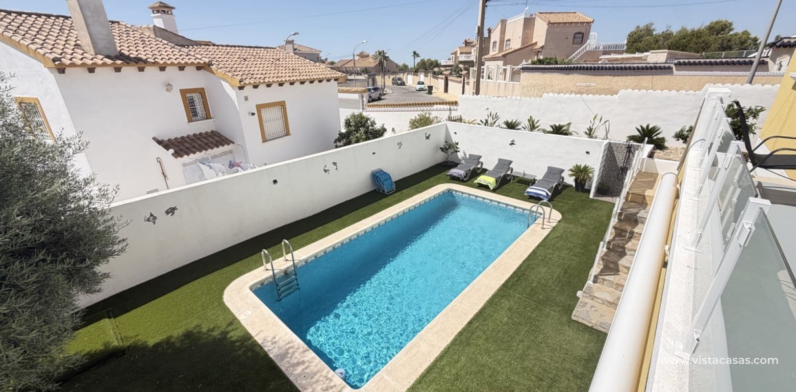3 bedroom Villa for sale in Villamartin - € 419,995 (Ref: 9928069)