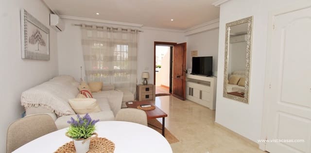 2 soverom Hus til salgs i Villamartin, Orihuela med svømmebasseng - € 245 000 (Ref: 9928480)