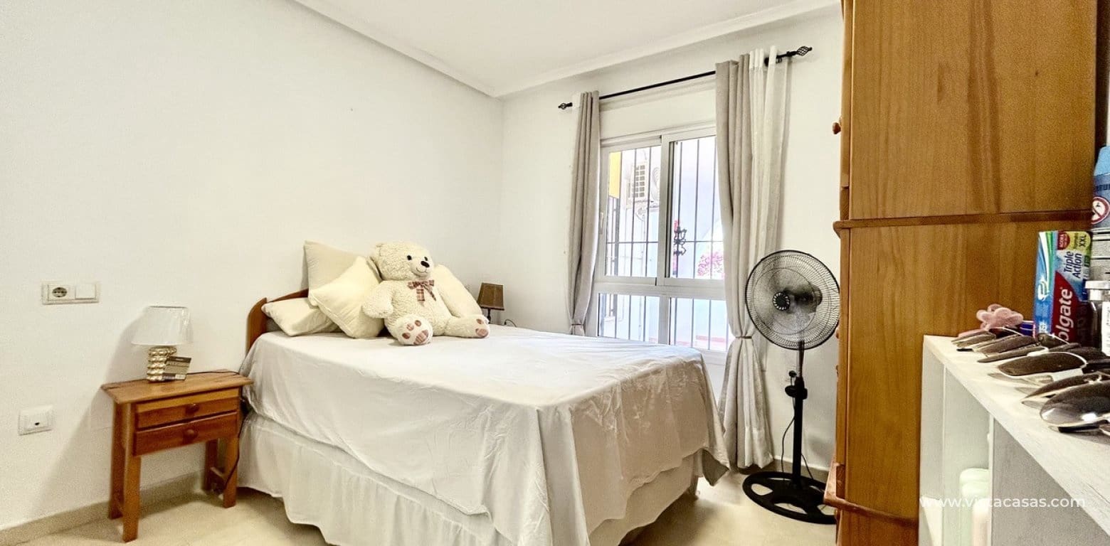 2 soveværelse Lejlighed til salg i Villamartin - € 199.000 (Ref: 9929890)
