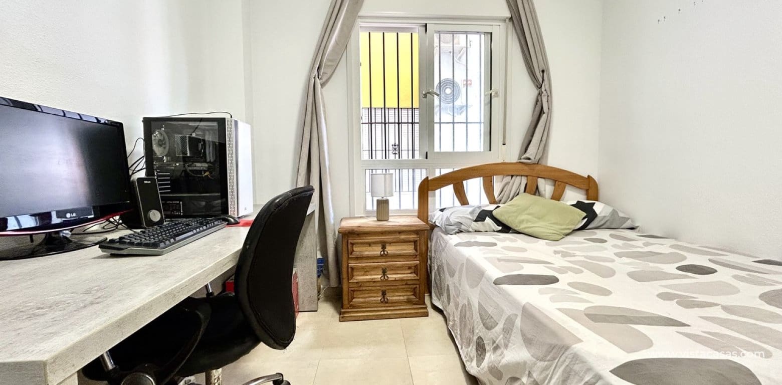 2 soveværelse Lejlighed til salg i Villamartin - € 199.000 (Ref: 9929890)