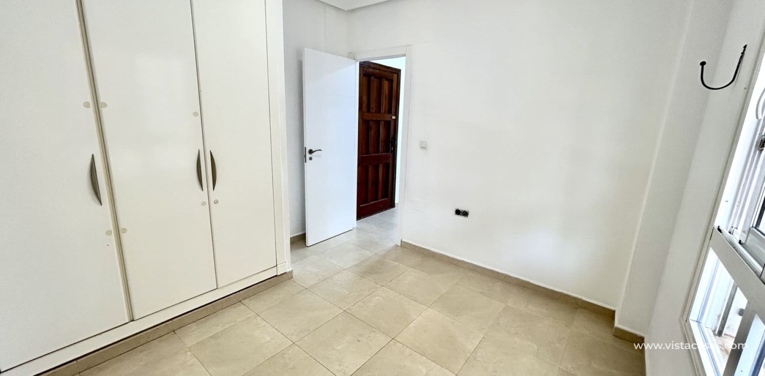 2 soverom Leilighet til salgs i Villamartin med svømmebasseng garasje - € 189 000 (Ref: 9929890)