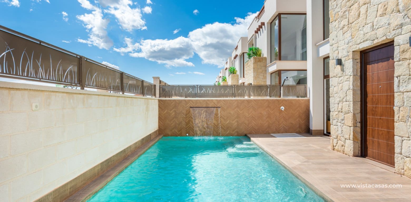 3 slaapkamer Villa te koop in Ciudad Quesada - € 649.000 (Ref: 9934979)