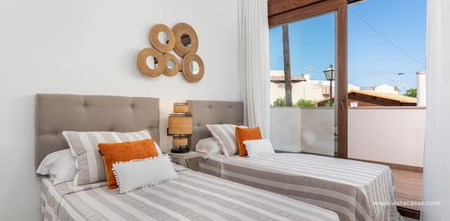 2 soverom Leilighet til salgs i Torrevieja - € 290 000 (Ref: 9934985)
