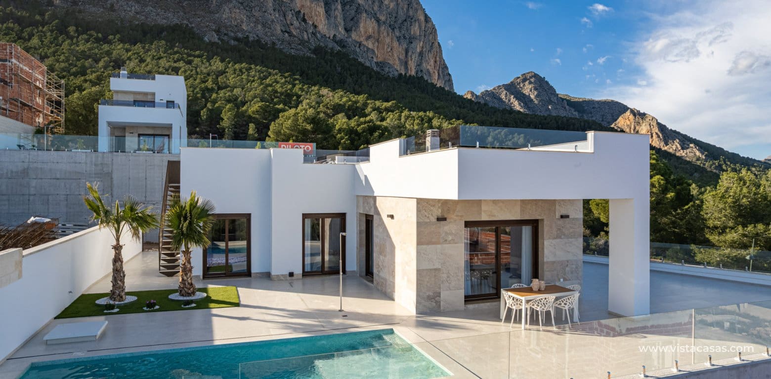 Chalet de 3 habitaciones en Polop en venta - 598.000 € (Ref: 9934987)