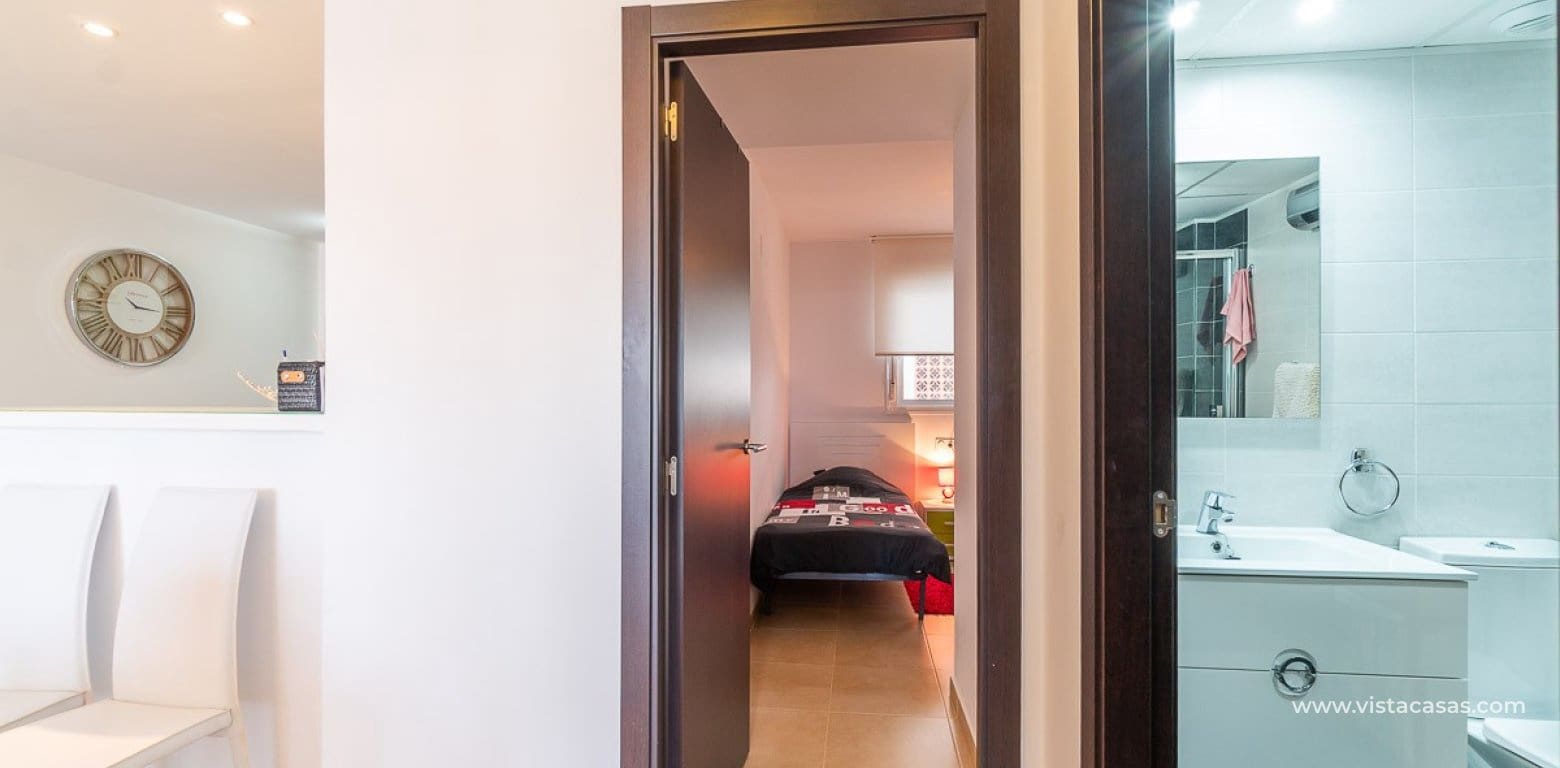 2 bedroom Apartment for sale in Villamartin - € 220,000 (Ref: 9936684)