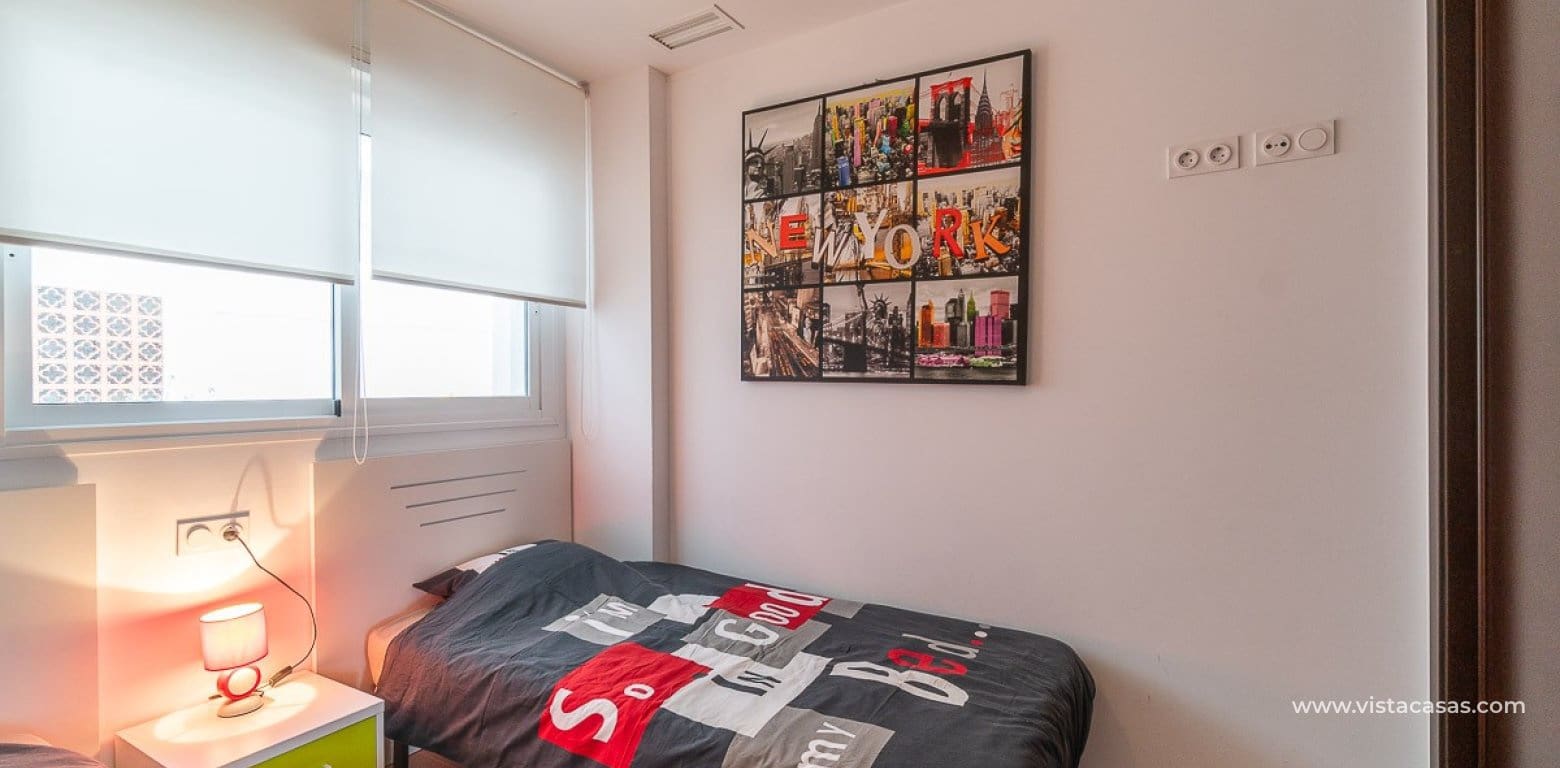 2 bedroom Apartment for sale in Villamartin - € 220,000 (Ref: 9936684)