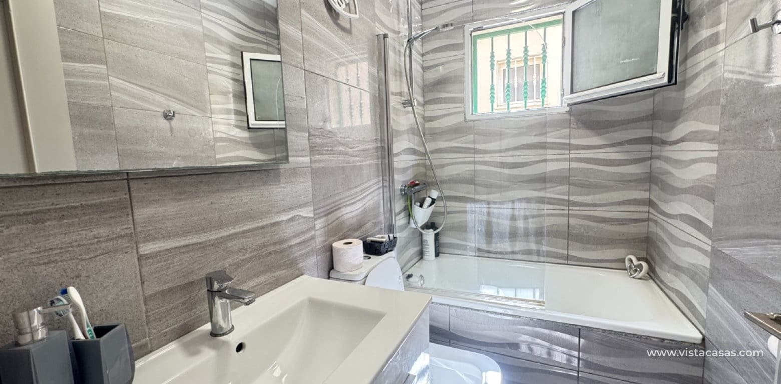 4 soverom Villa til salgs i Villamartin - € 299 000 (Ref: 9936687)