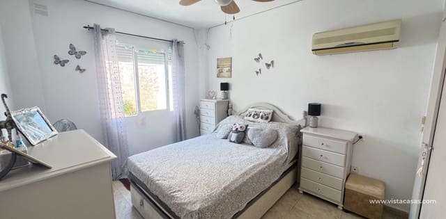 4 soverom Villa til salgs i Villamartin, Orihuela - € 299 000 (Ref: 9936687)