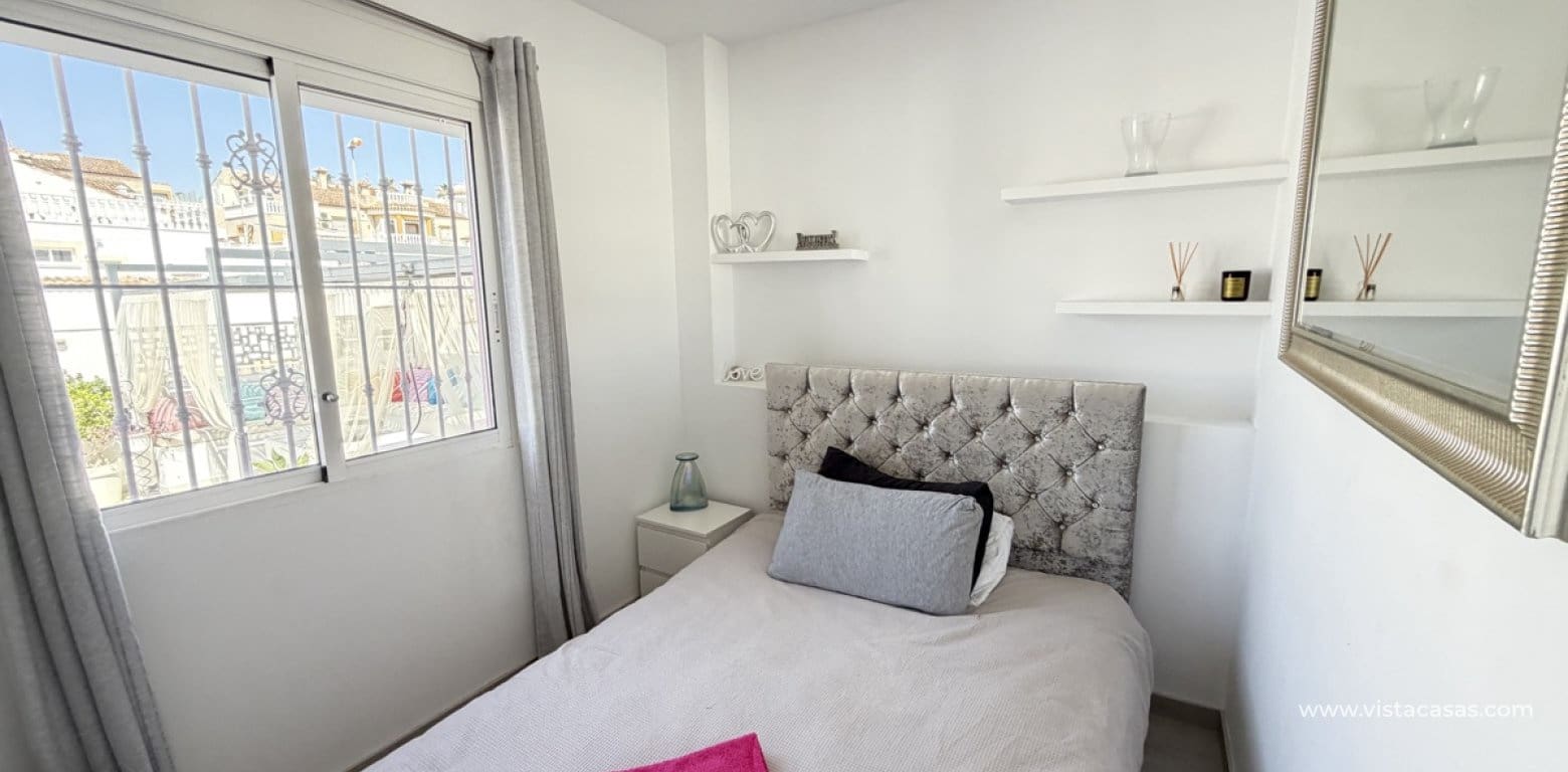 Chalet de 3 habitaciones en San Miguel de Salinas en venta - 350.000 € (Ref: 9940842)