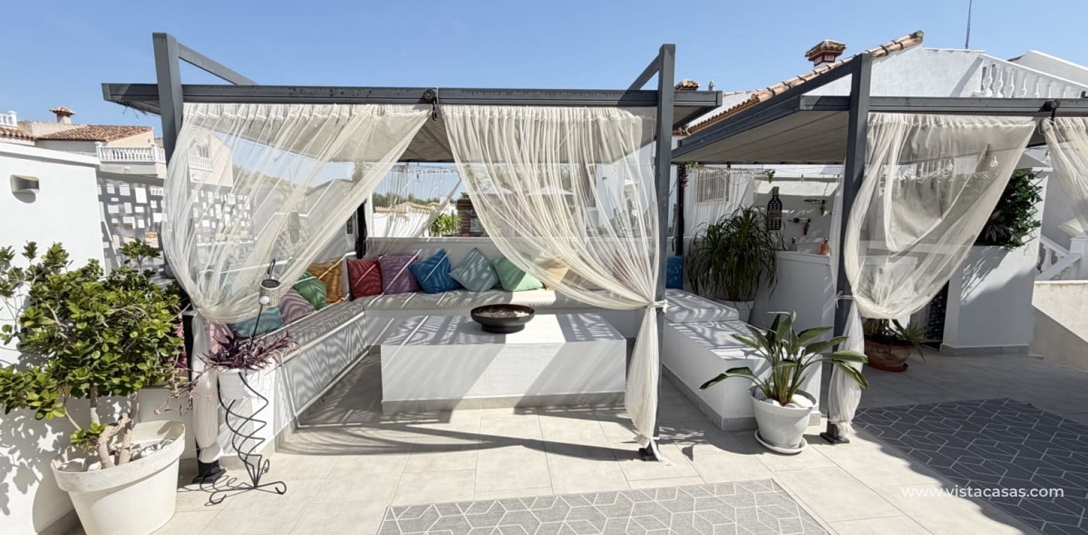 Chalet de 3 habitaciones en San Miguel de Salinas en venta - 350.000 € (Ref: 9940842)