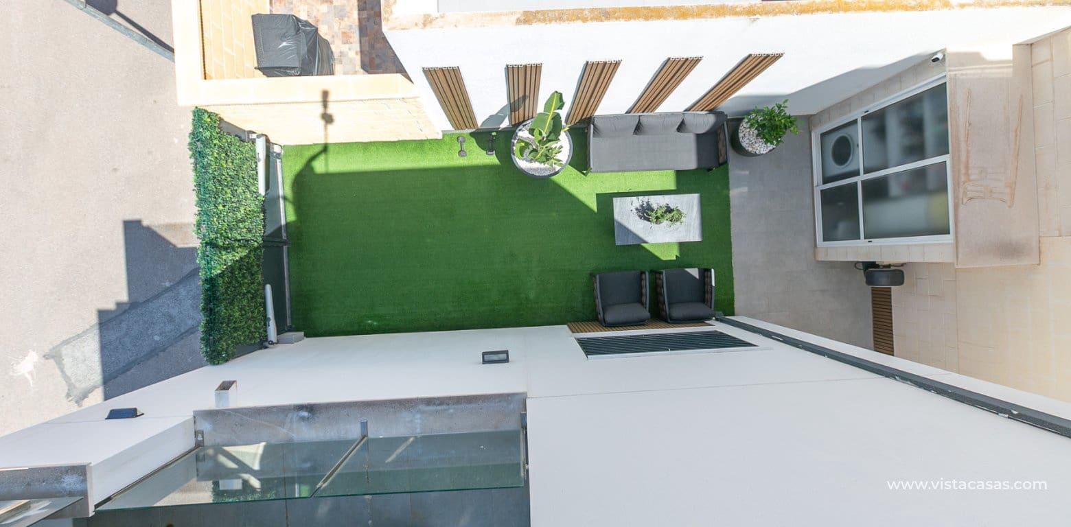 3 sypialnia Willa na sprzedaż w Villamartin - 369 000 € (Ref: 9940843)