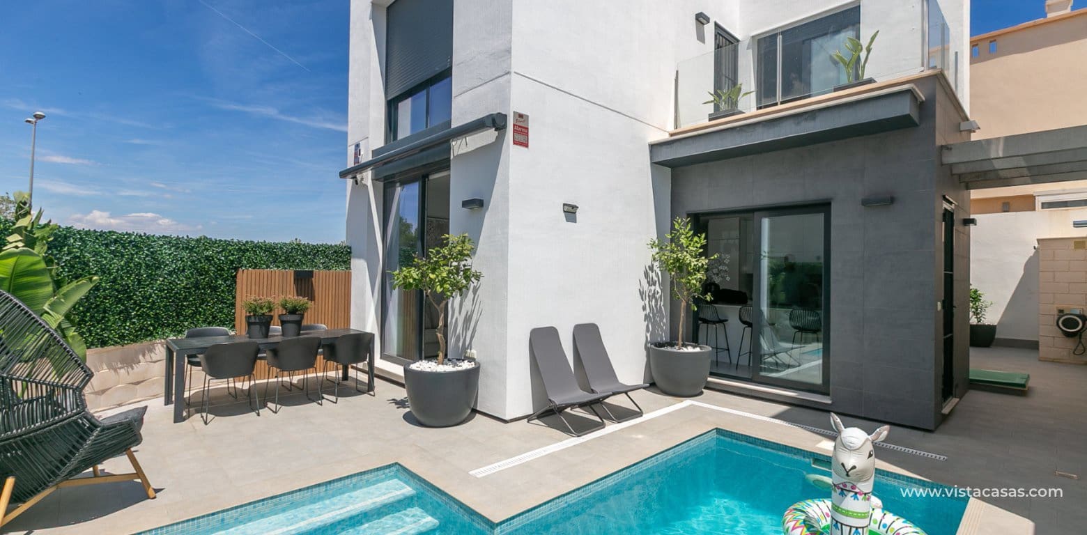 3 sypialnia Willa na sprzedaż w Villamartin - 369 000 € (Ref: 9940843)