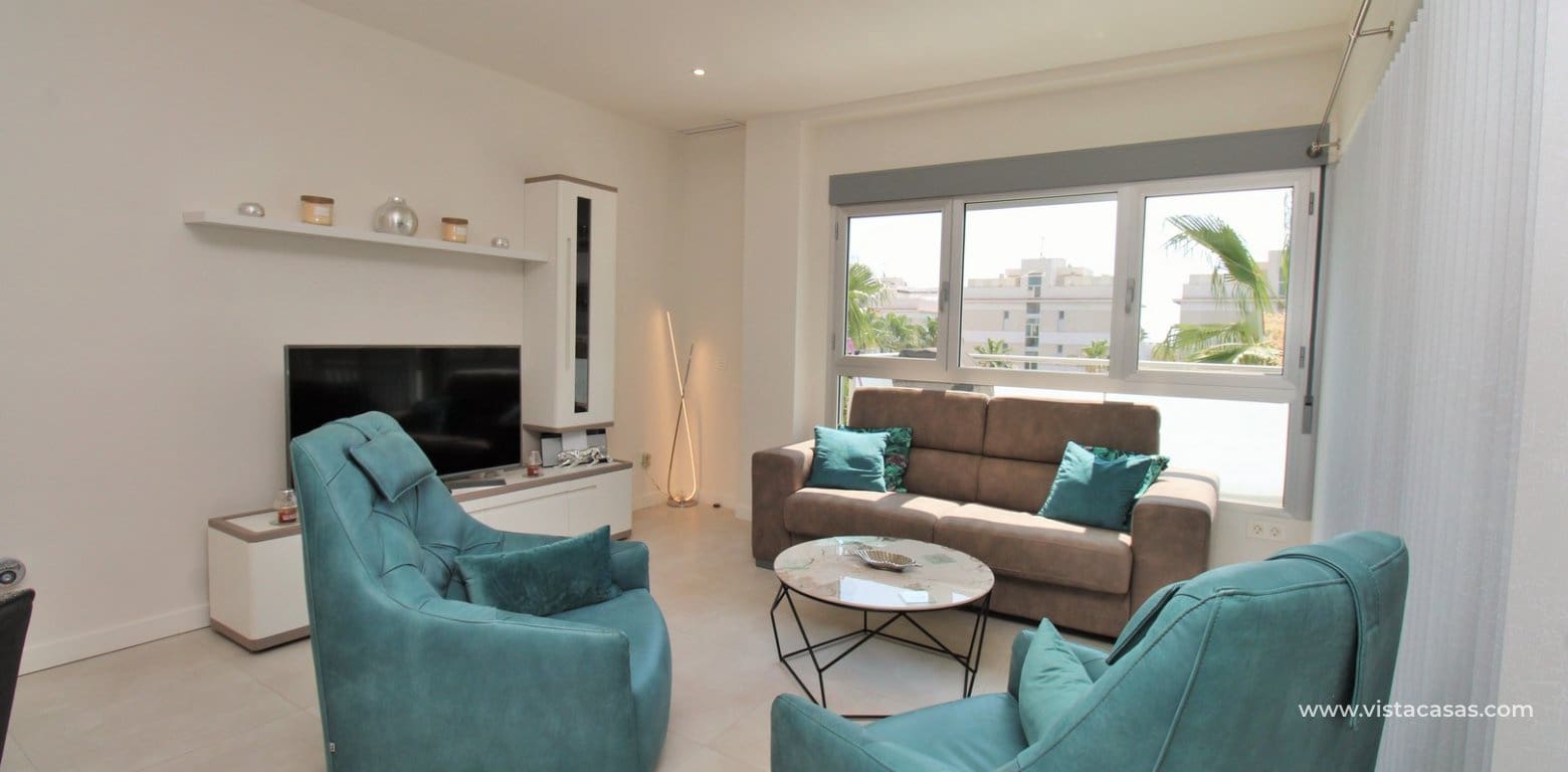 2 soveværelse Lejlighed til salg i Villamartin med swimmingpool - € 249.950 (Ref: 9941558)