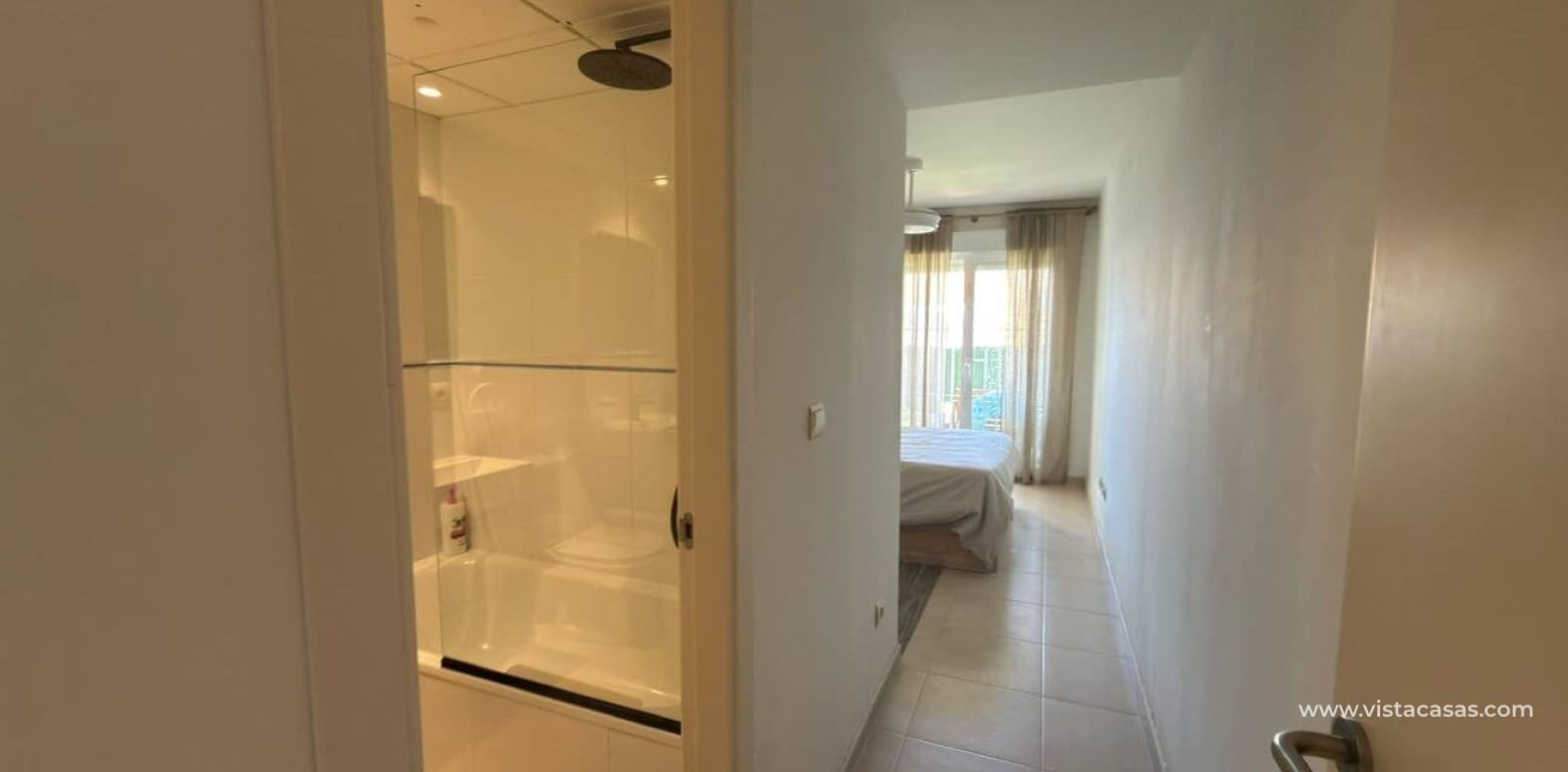 2 soveværelse Lejlighed til salg i Villamartin - € 180.000 (Ref: 9942859)