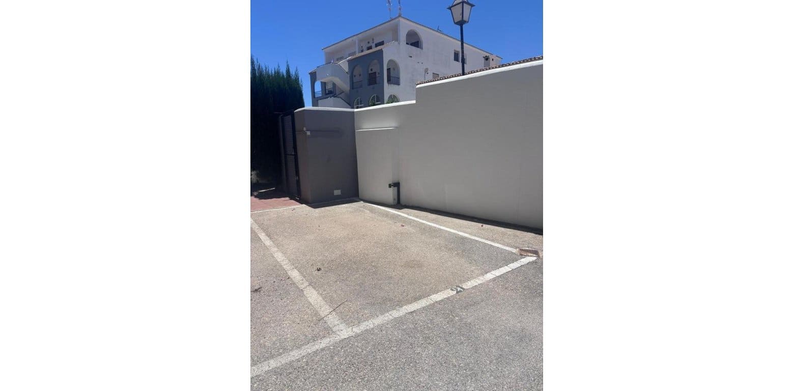 2 soveværelse Lejlighed til salg i Villamartin - € 180.000 (Ref: 9942859)