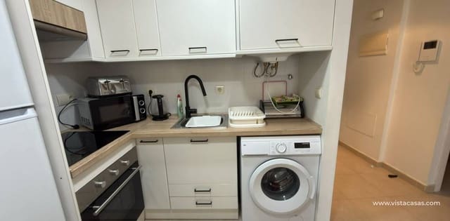 2 makuuhuone Huoneisto myytävänä paikassa Villamartin, Orihuela - 180 000 € (Ref: 9942859)