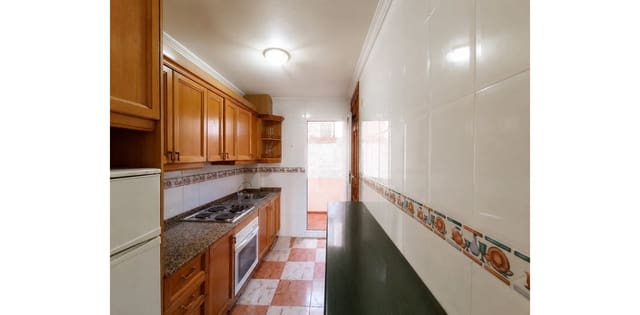 2 bedroom Apartment for sale in Villamartin, Orihuela with pool - € 140,000 (Ref: 9946024)