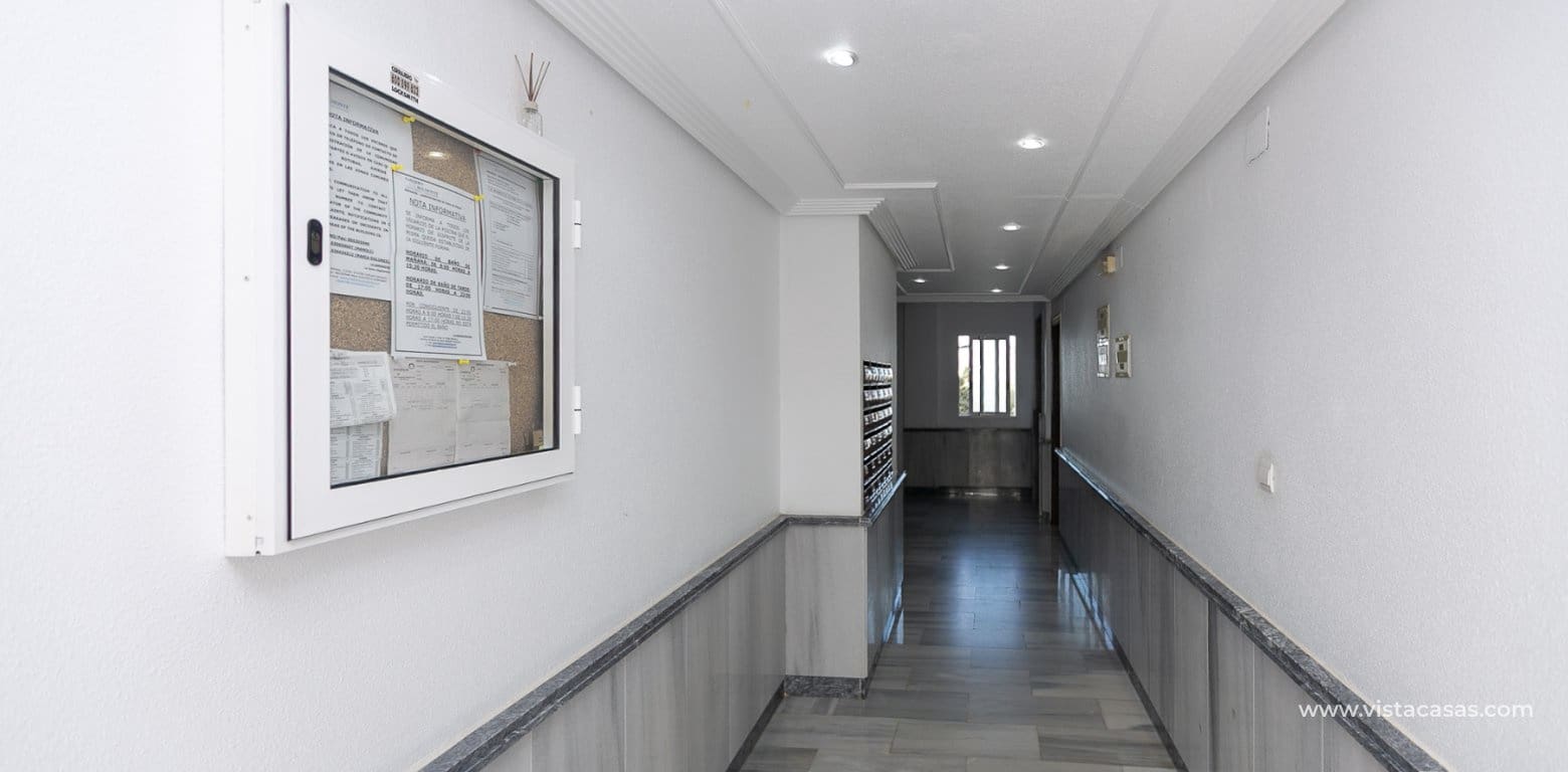 2 slaapkamer Appartement te koop in La Zenia - € 189.000 (Ref: 9946025)