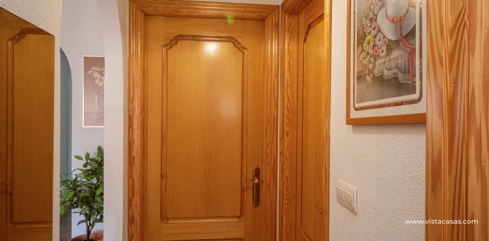 2 slaapkamer Appartement te koop in La Zenia - € 189.000 (Ref: 9946025)