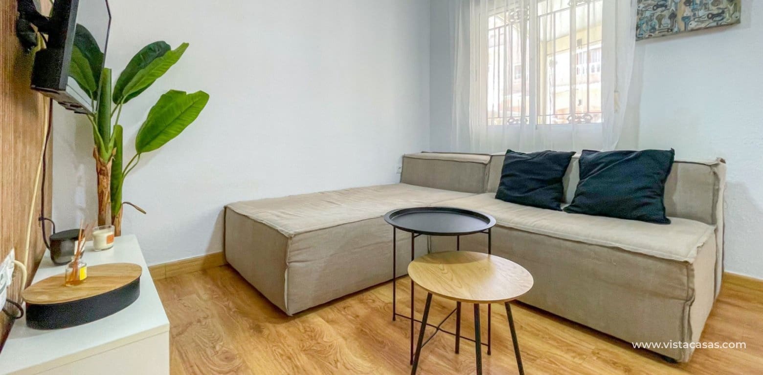 Casa de 3 habitaciones en Playa Flamenca en venta - 285.000 € (Ref: 9948361)