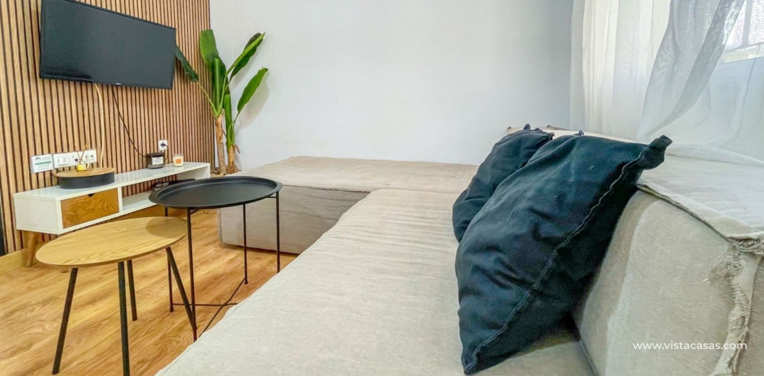 Casa de 3 habitaciones en Playa Flamenca en venta - 285.000 € (Ref: 9948361)