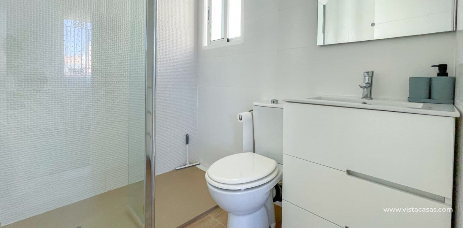 Casa de 3 habitaciones en Playa Flamenca en venta - 285.000 € (Ref: 9948361)