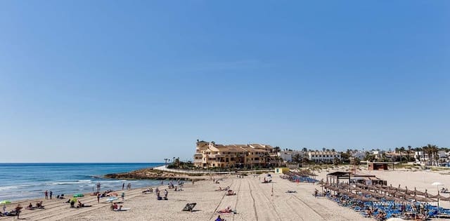 3 makuuhuone Huvila myytävänä paikassa La Zenia, Orihuela - 890 000 € (Ref: 9950165)