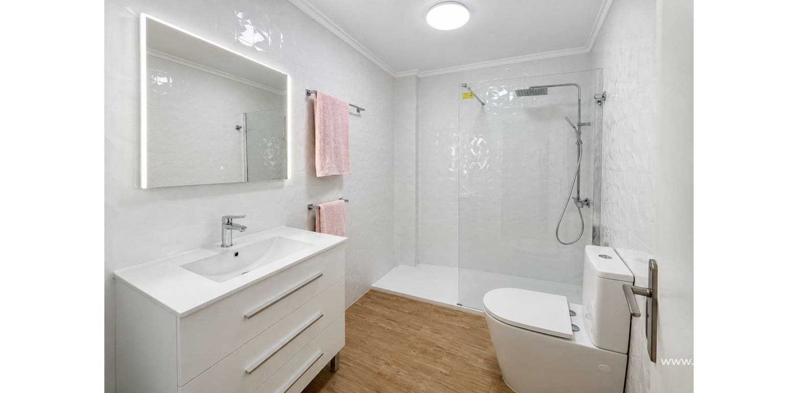 2 Zimmer Apartment zu verkaufen in Cabo Roig - 159.900 € (Ref: 9950167)