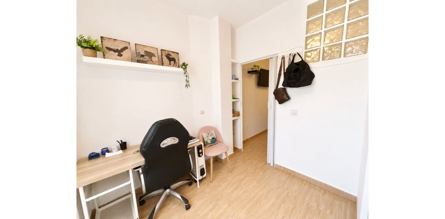 2 Zimmer Apartment zu verkaufen in Cabo Roig - 159.900 € (Ref: 9950167)