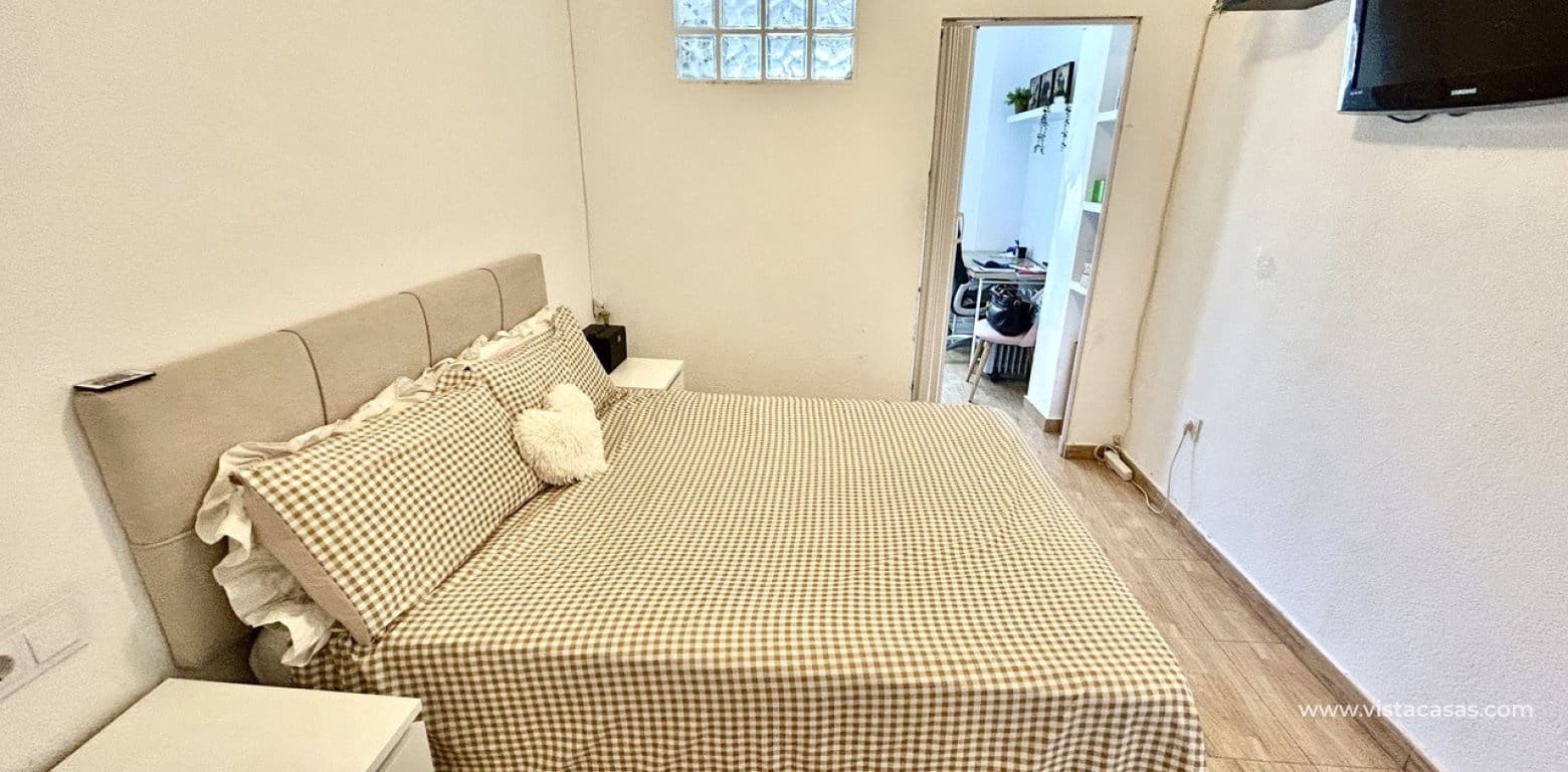 2 Zimmer Apartment zu verkaufen in Cabo Roig - 159.900 € (Ref: 9950167)