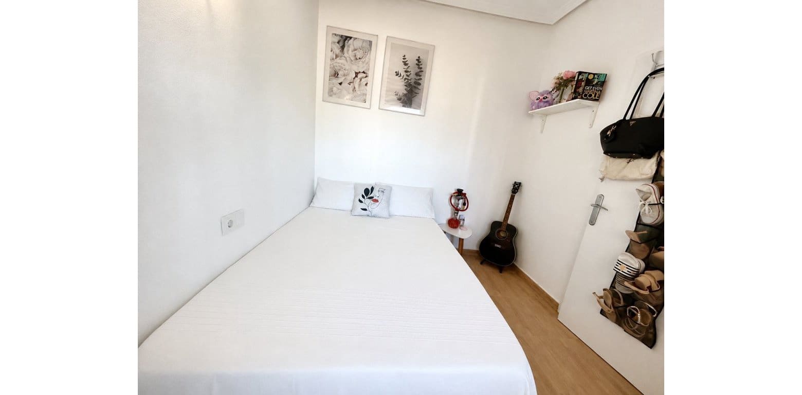 2 Zimmer Apartment zu verkaufen in Cabo Roig - 159.900 € (Ref: 9950167)