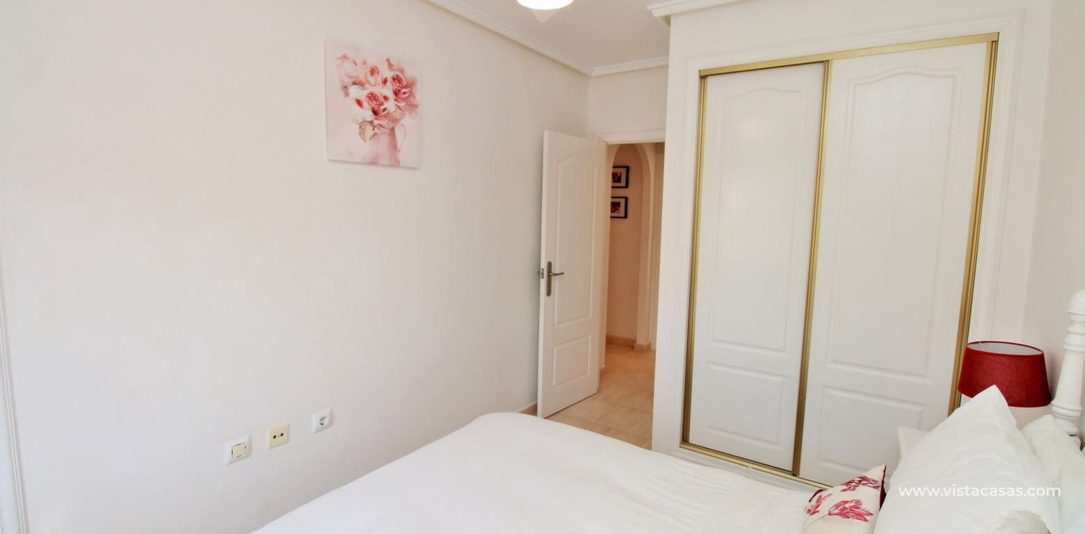 3 slaapkamer Huis te koop in Villamartin met zwembad - € 225.000 (Ref: 9953229)