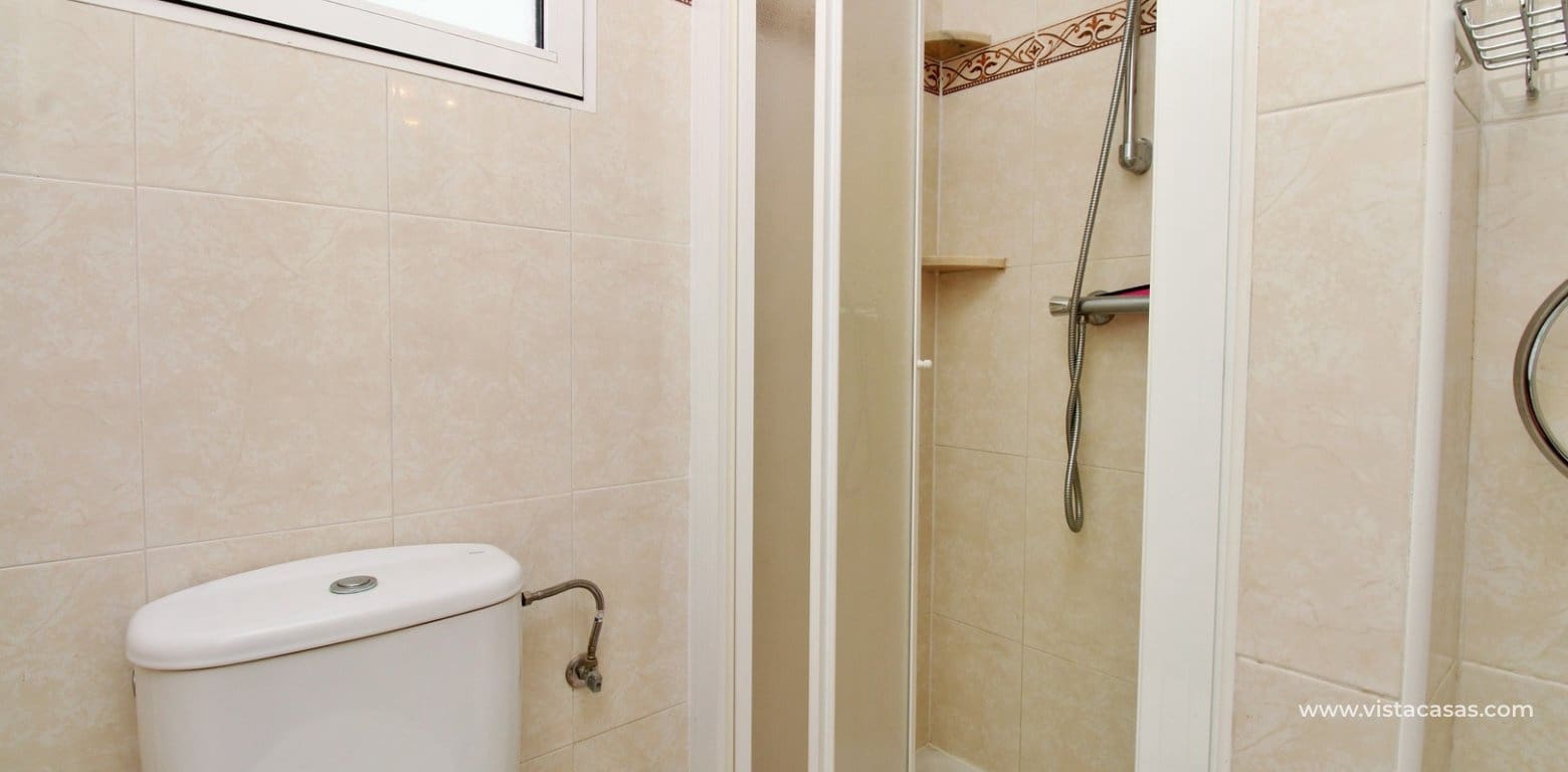 3 slaapkamer Huis te koop in Villamartin met zwembad - € 225.000 (Ref: 9953229)