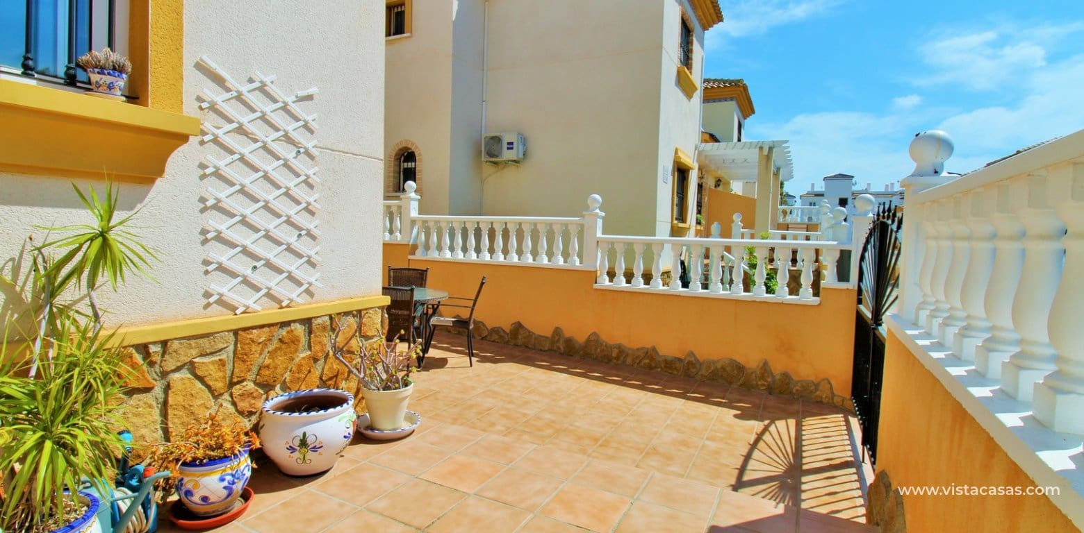 3 slaapkamer Huis te koop in Villamartin met zwembad - € 225.000 (Ref: 9953229)