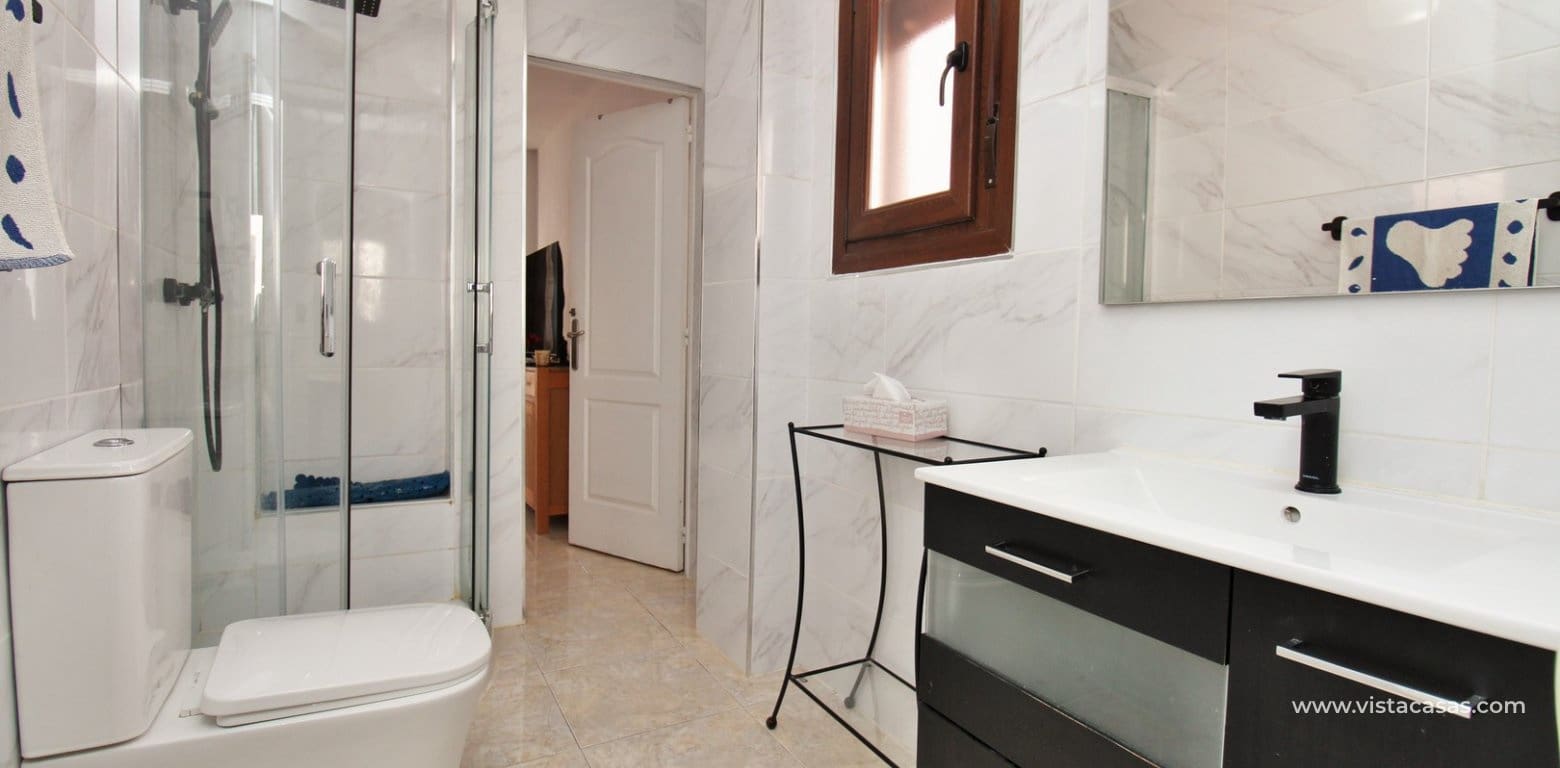 Apartamento de 1 habitación en Villamartin en venta con piscina - 135.000 € (Ref: 9953625)