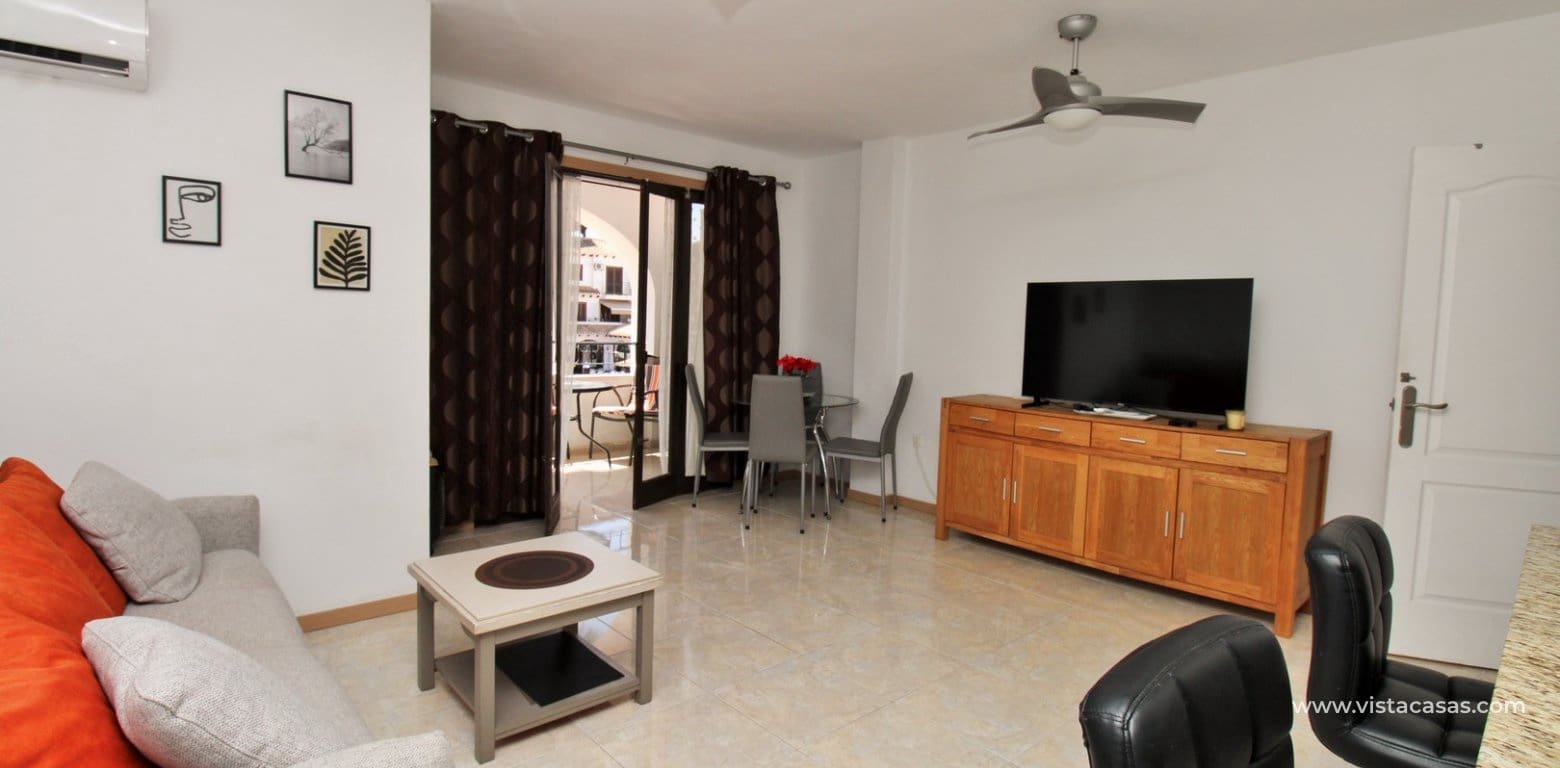 Apartamento de 1 habitación en Villamartin en venta con piscina - 135.000 € (Ref: 9953625)