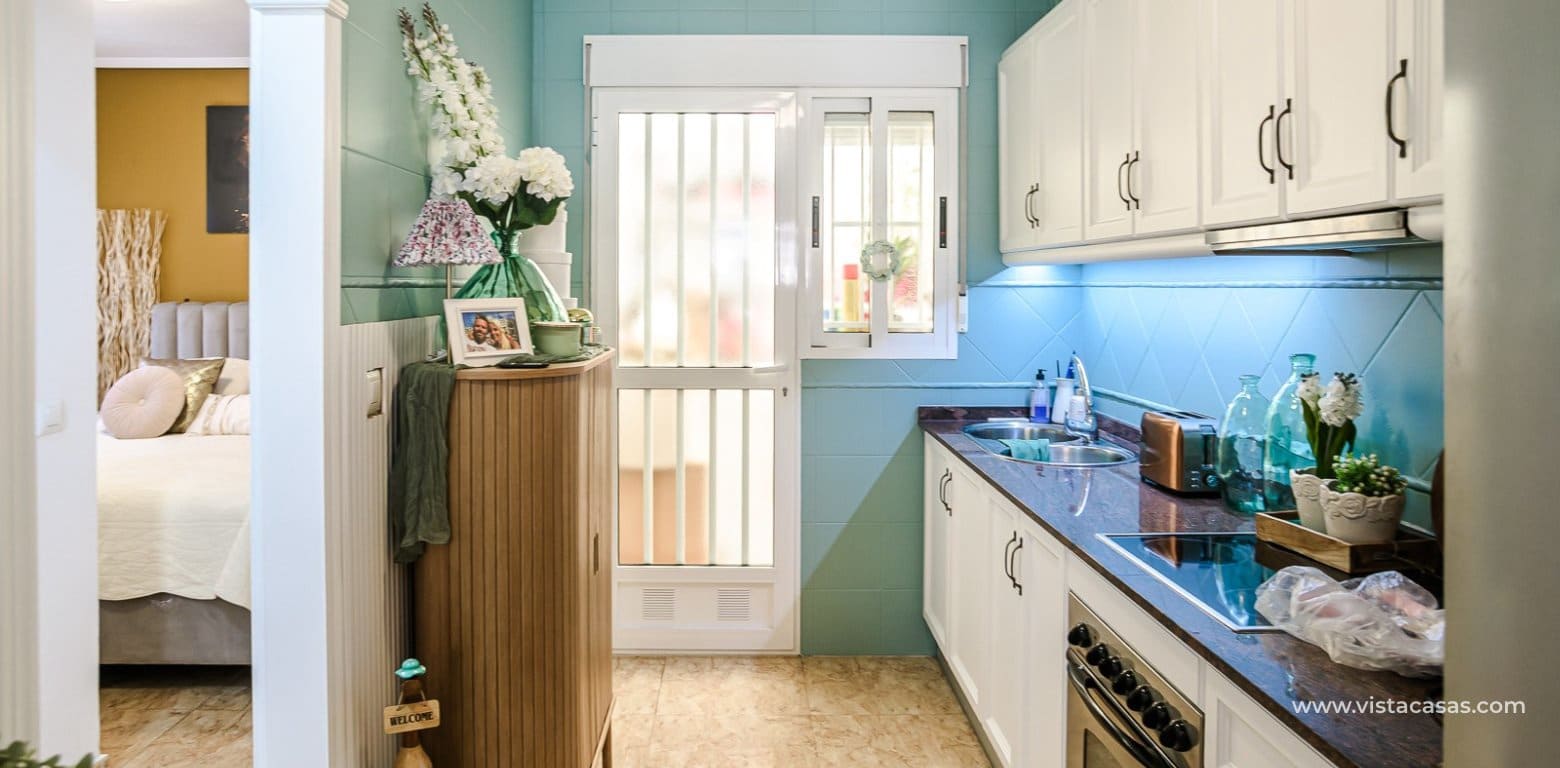 3 makuuhuone Huvila myytävänä paikassa El Raso - 299 500 € (Ref: 9954606)