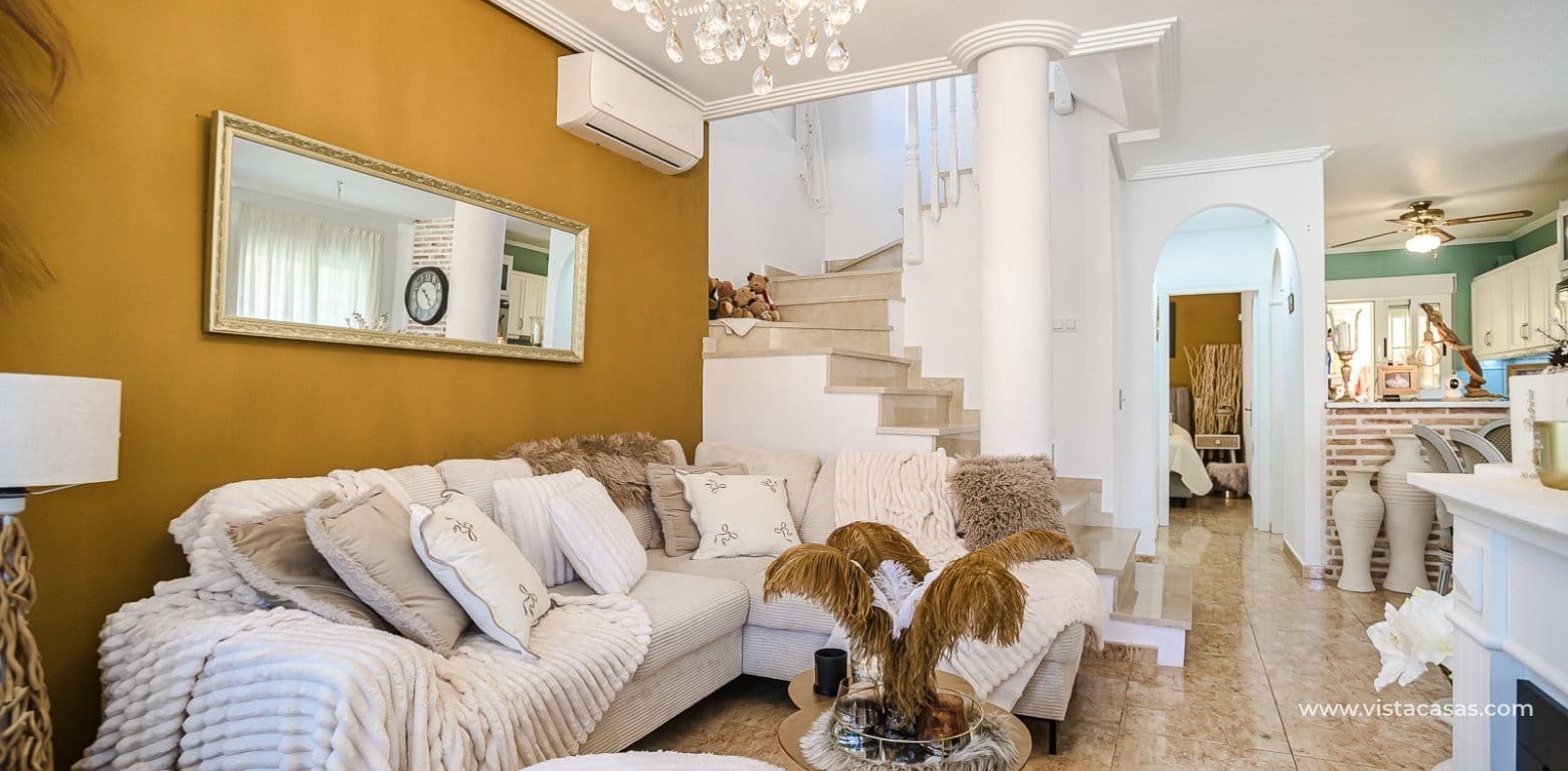 3 makuuhuone Huvila myytävänä paikassa El Raso - 299 500 € (Ref: 9954606)