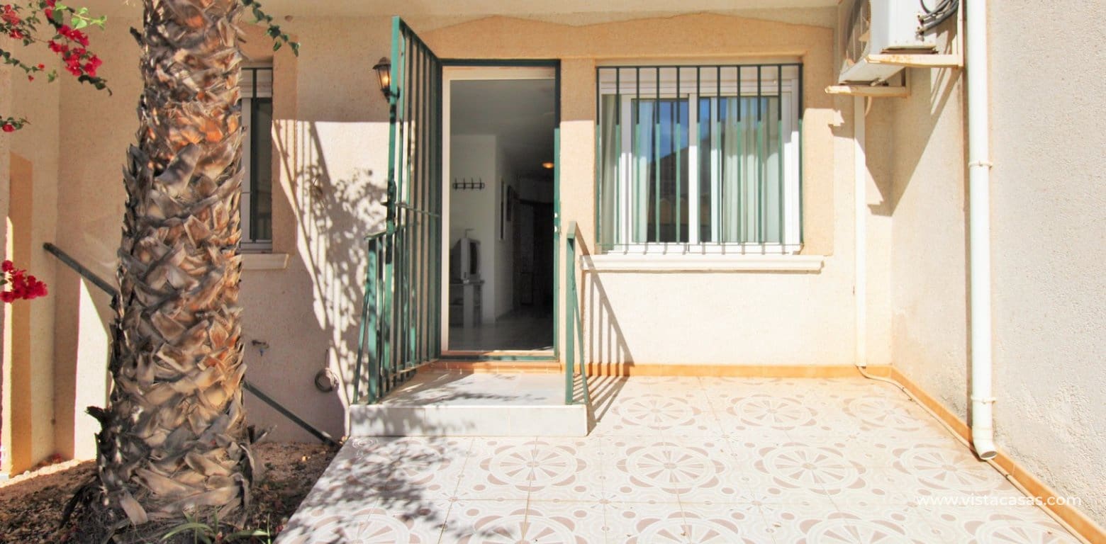 3 bedroom Townhouse for sale in Villamartin with pool - € 249,990 (Ref: 9976152)