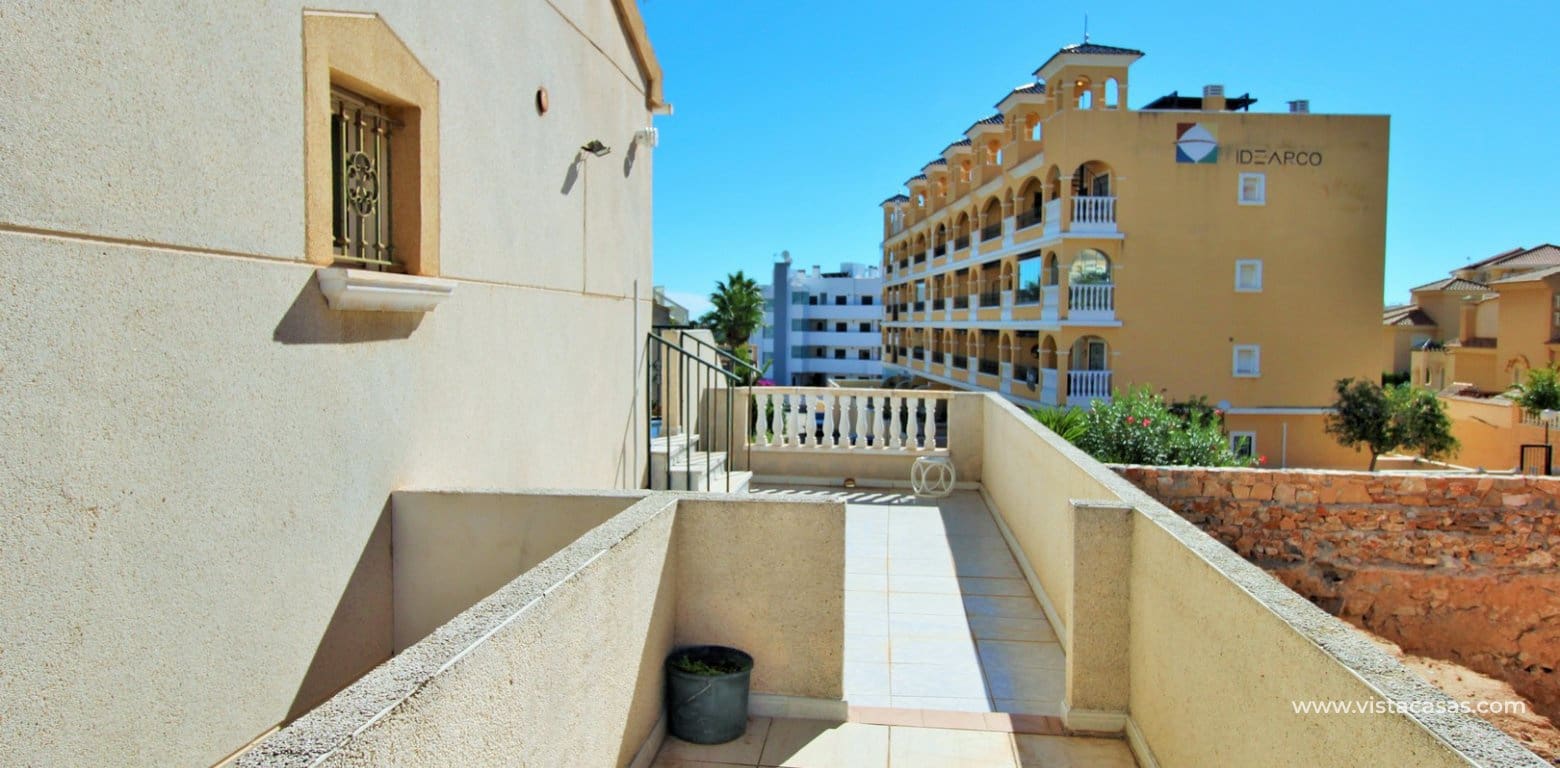 3 bedroom Townhouse for sale in Villamartin with pool - € 249,990 (Ref: 9976152)