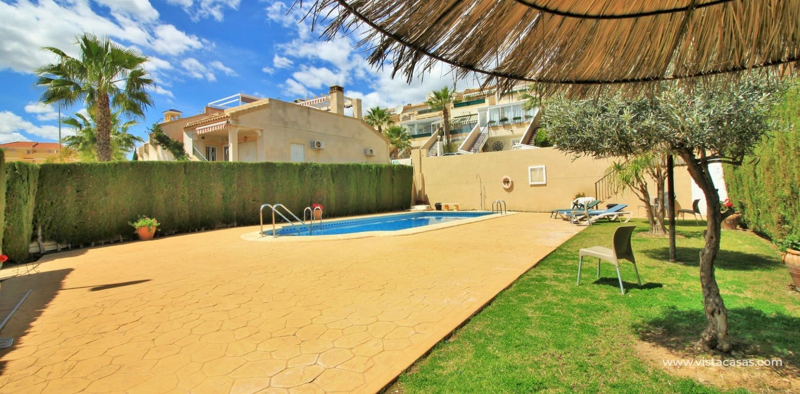 3 bedroom Townhouse for sale in Villamartin with pool - € 249,990 (Ref: 9976152)