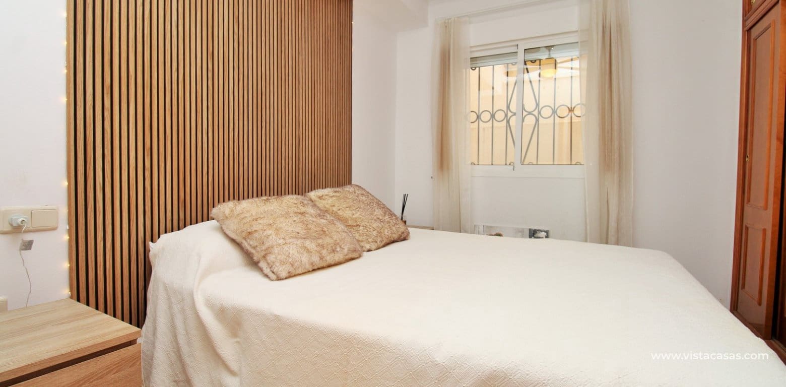 Apartamento de 2 habitaciones en Orihuela Costa en venta con piscina - 149.950 € (Ref: 9976527)