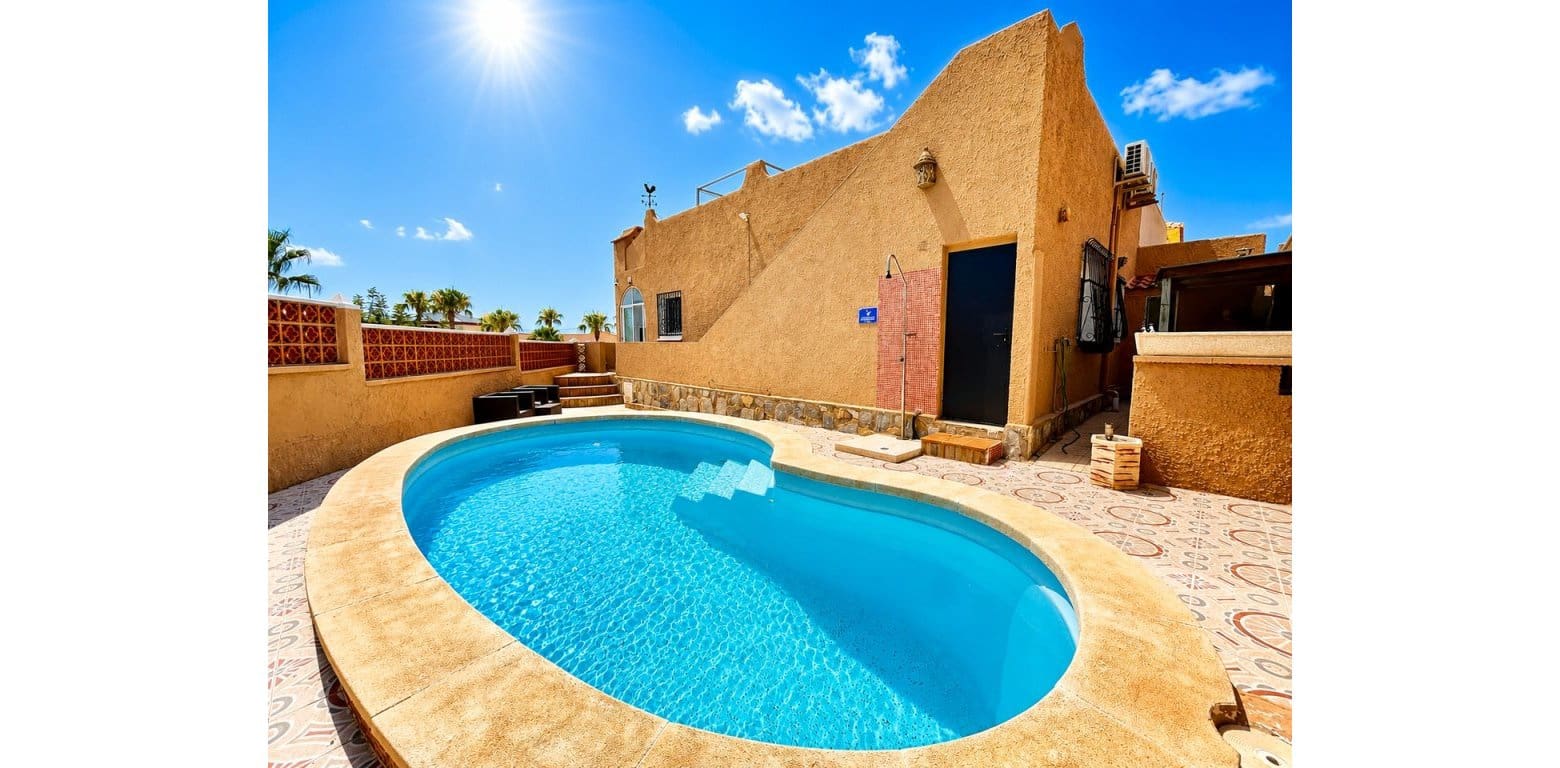 2 slaapkamer Bungalow te koop in Villamartin - € 205.000 (Ref: 9977731)